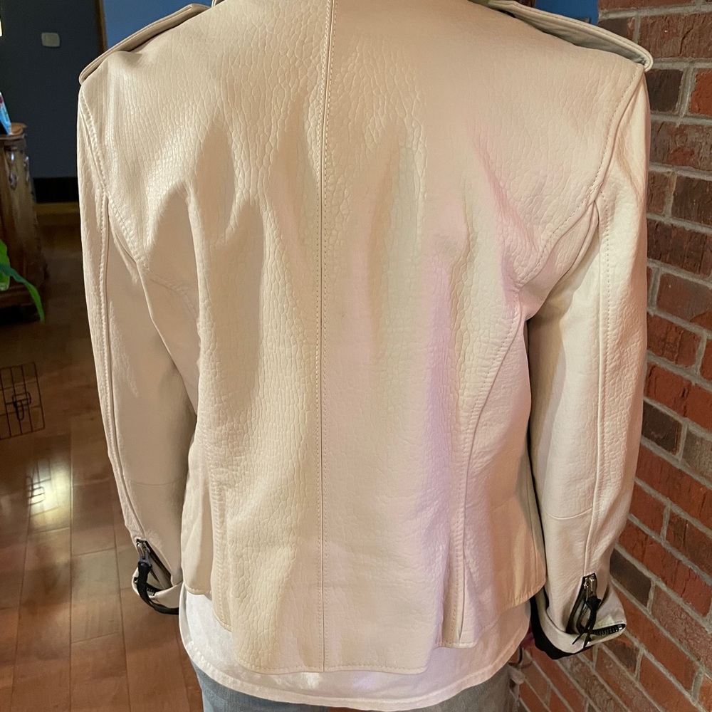 Authentic Derek Lam Leatherjacket White/Cream L - image 5
